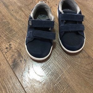 Stride Rite boy shoes size 5.5